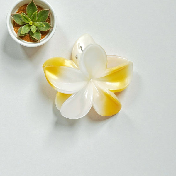 Petal Bloom Hair Claw