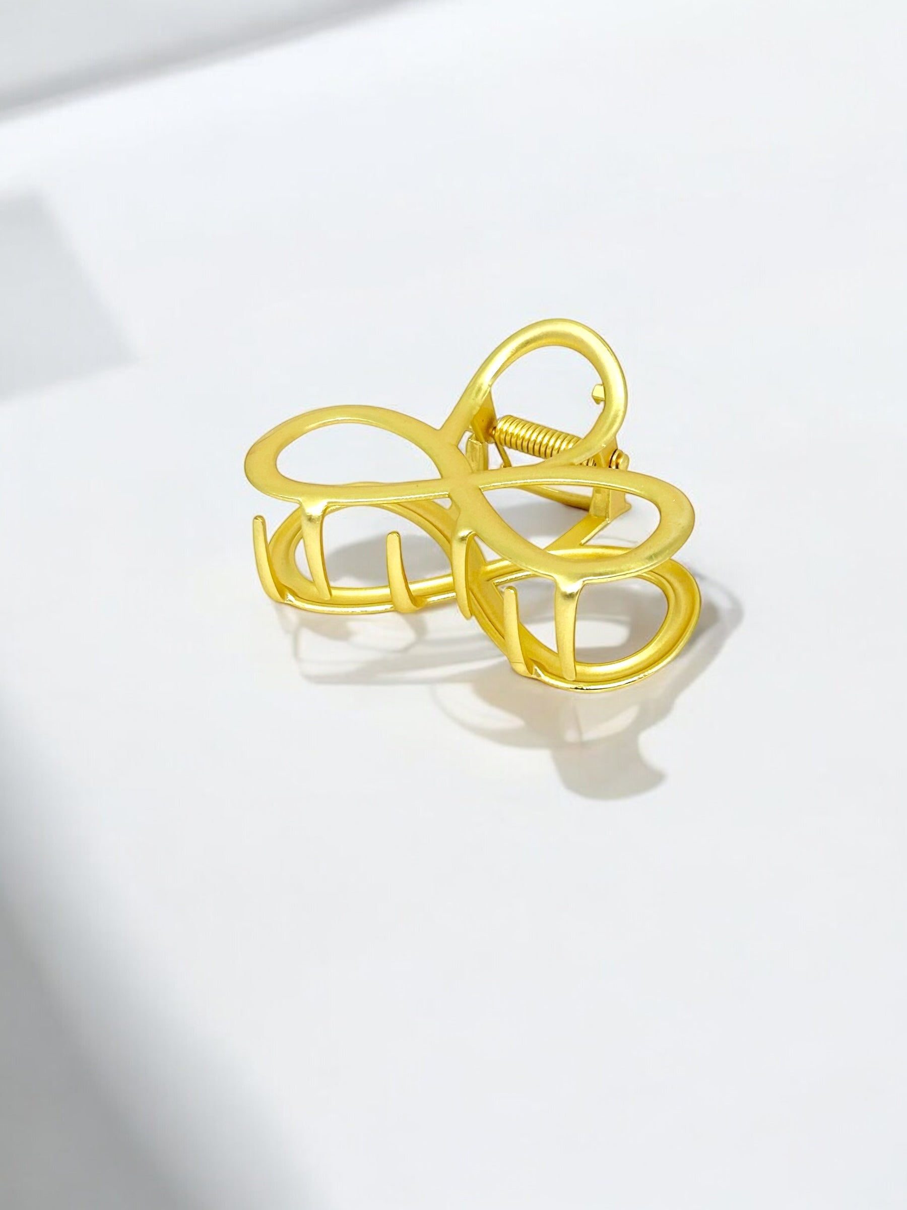 Elegant Gold Infinity Hair Claw