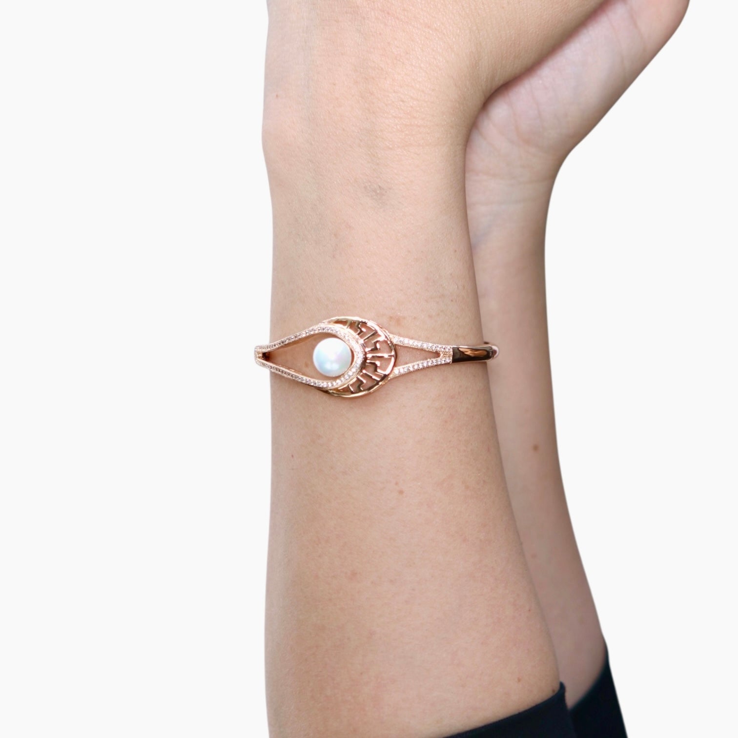 Ethereal Eye Pearl Cuff