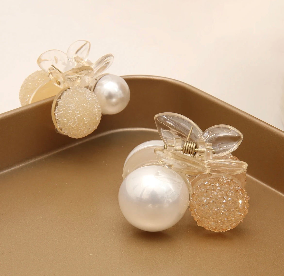Pearl Charm Hair Claw