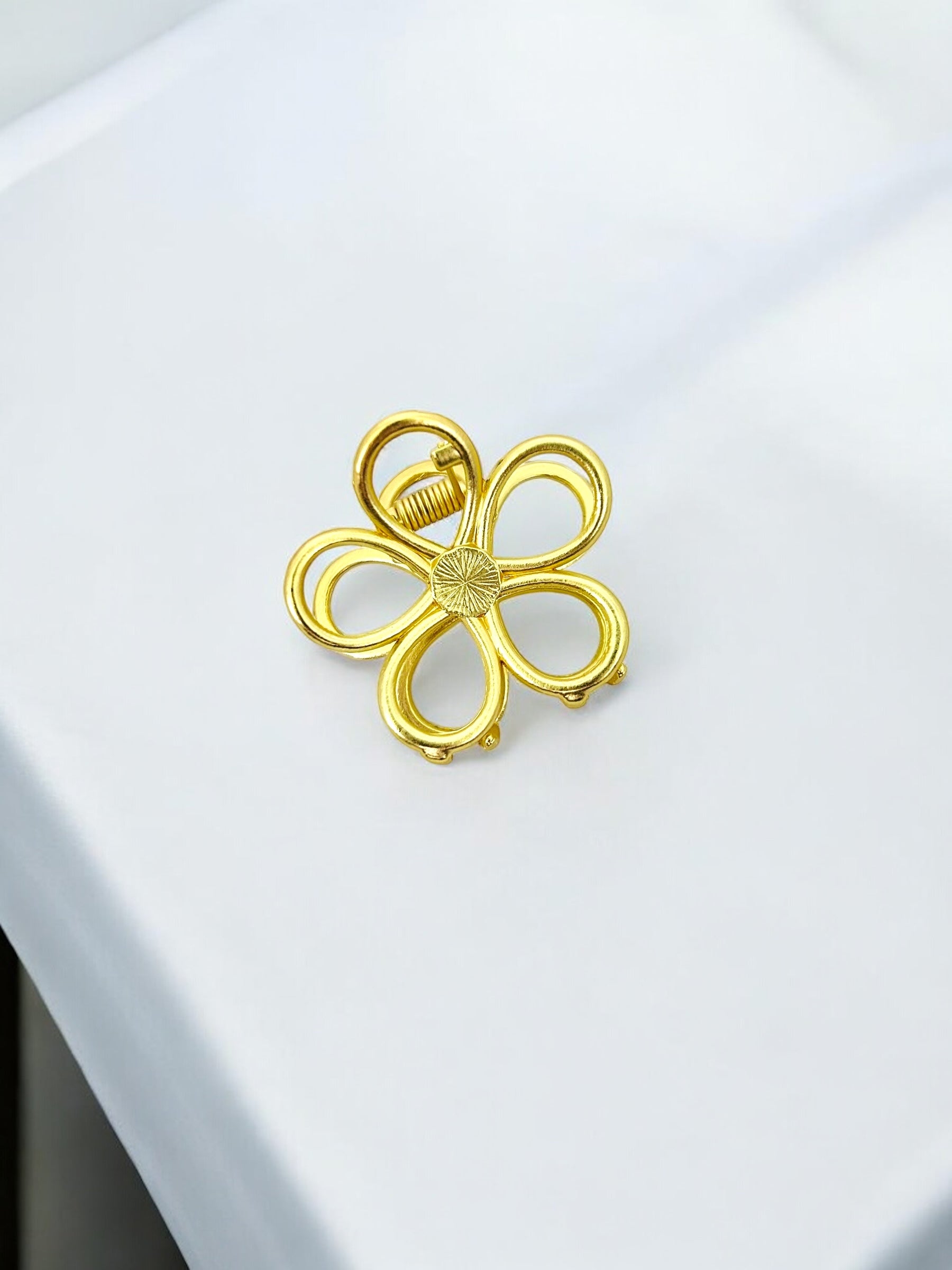 Golden Floral Hair Claw