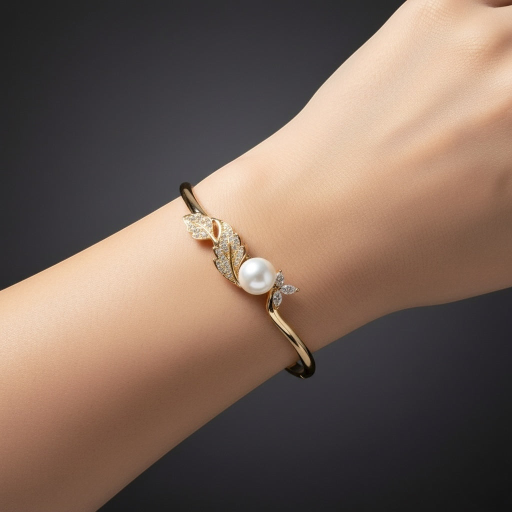 Luna Leaf Pearl Bracelet