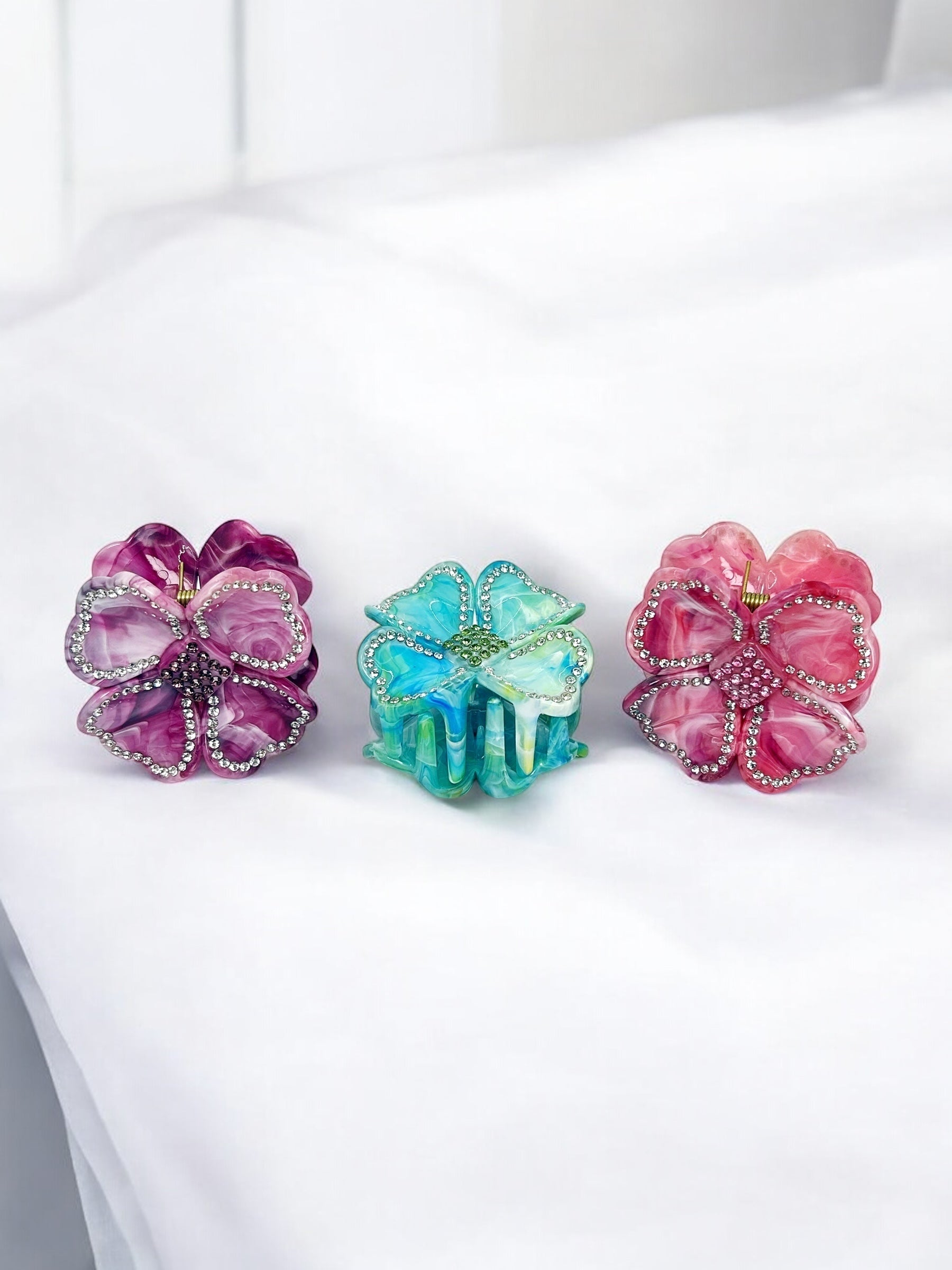 Sparkling Flower Hair Claw