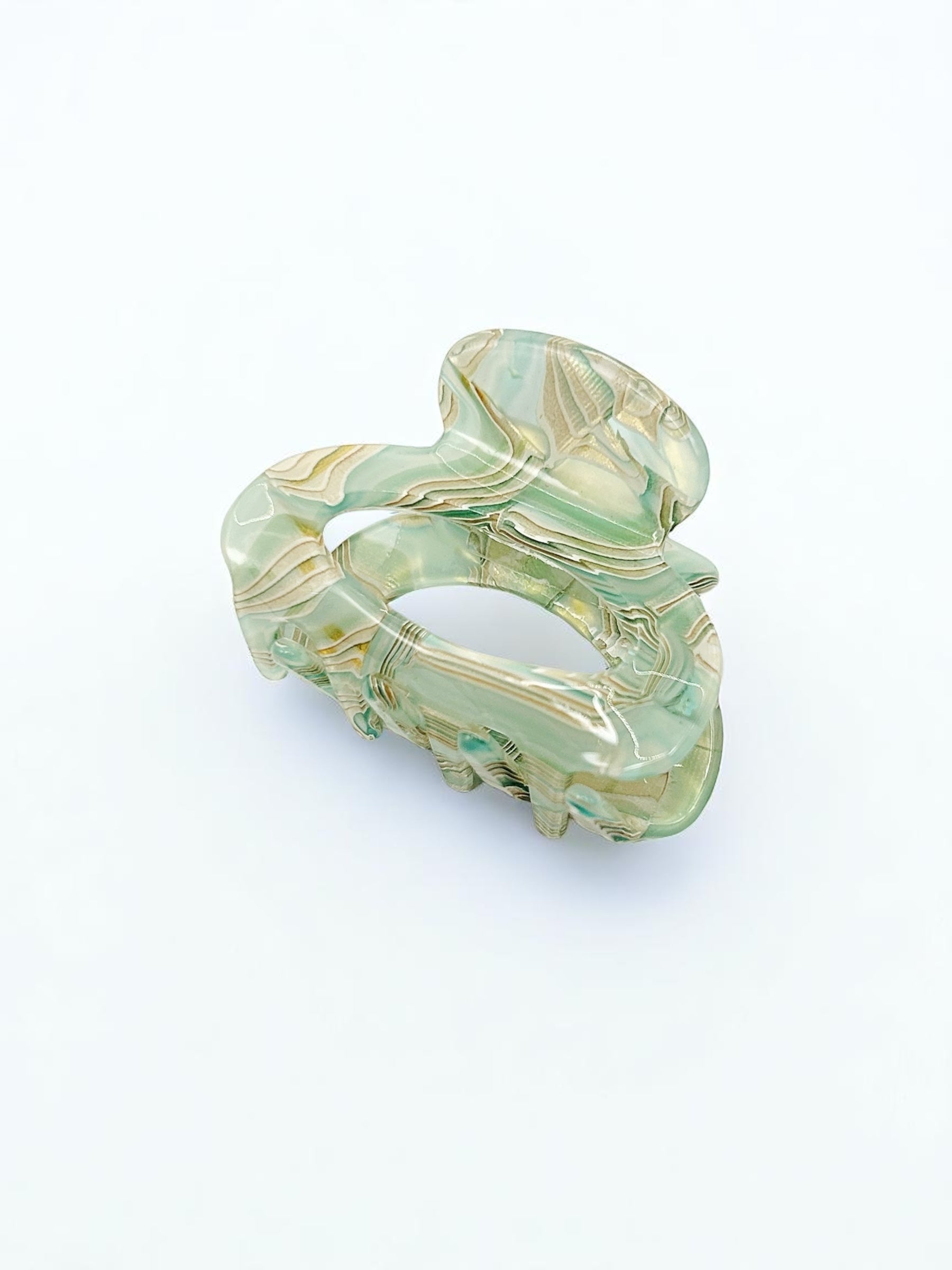 Mint Shell Claw Clip